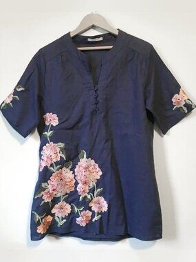 Queen Navy Blue PInk Floral Embroidered Red Sequin Scrub Tunic L